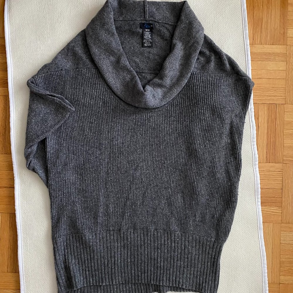 Dex Short-Sleeve Sweater - Size: Medium